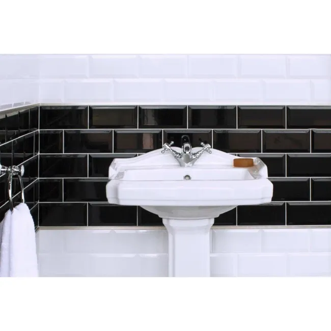 Metro White Ceramic Wall Tile 20x10cm